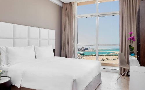 Staybridge Suites Doha Lusail image 15