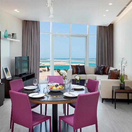 Staybridge Suites Doha Lusail image 2