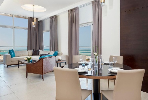 Staybridge Suites Doha Lusail image 5